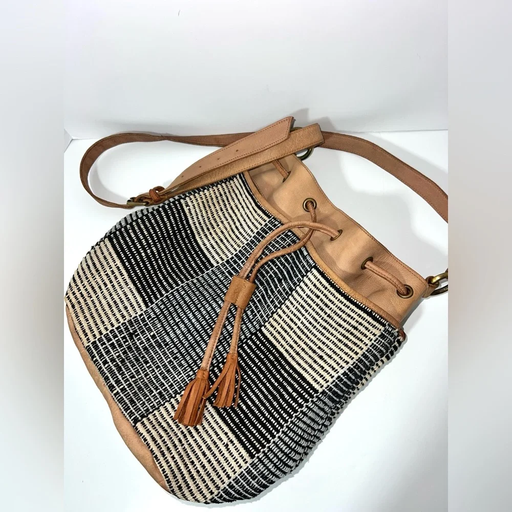 ANABAGLISH Cross-Body‎ Woven Fabric/Leather Accents Shoulder Bucket Bag
